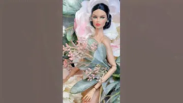 Vanessa Fashion royalty doll in roses.