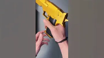 There isn't a man who wouldn't love to have a toy gun like this, is there?