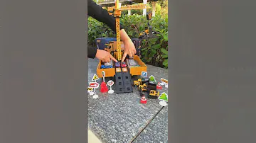 Construction Truck Toys with 4.2 FT Race Track, Toy Truck Cars