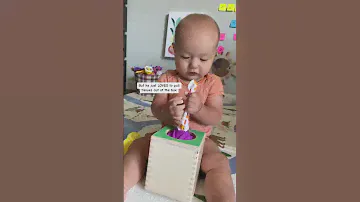 Baby play ideas with the Lovevery Magic Tissue Box. Great for independent play! | 🎥: @kseniabunina