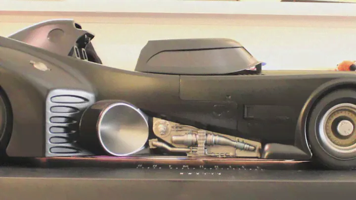Batman 1989 Hot Toys Batmobile Movie Masterpiece 1/6 Scale Collectible Vehicle Review