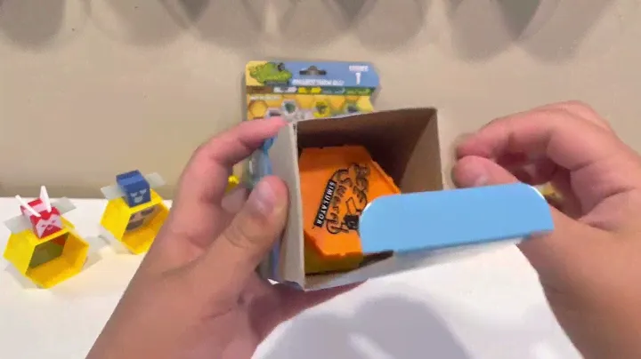 Roblox: Mini Bee Bundle Unboxing | Bee Swarm Simulator
