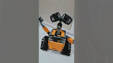 Собранный конструктор от Lego 21303 Робот Валли-И